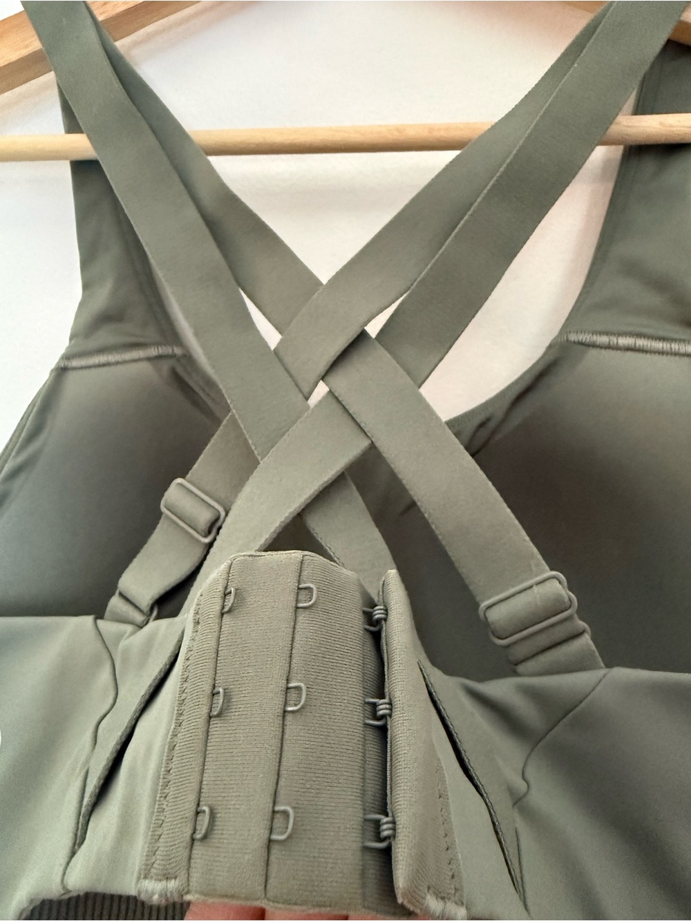 lululemon Energy Bra High Support - Picture 5 of 8
